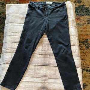 Torrid denim skinny jeans size 14 in great condition.